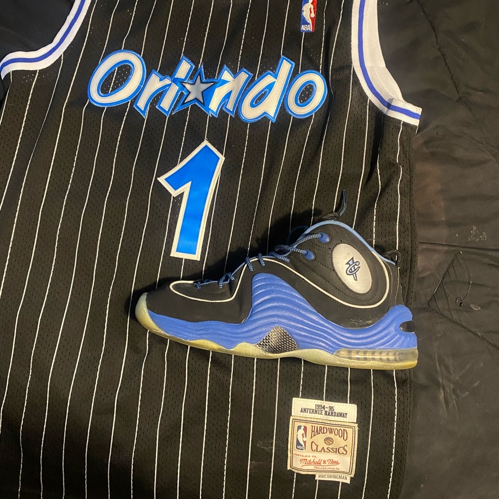 Nike penny hardaway shoes and jersey . Shoes size 12 9/10 and 2x jersey new